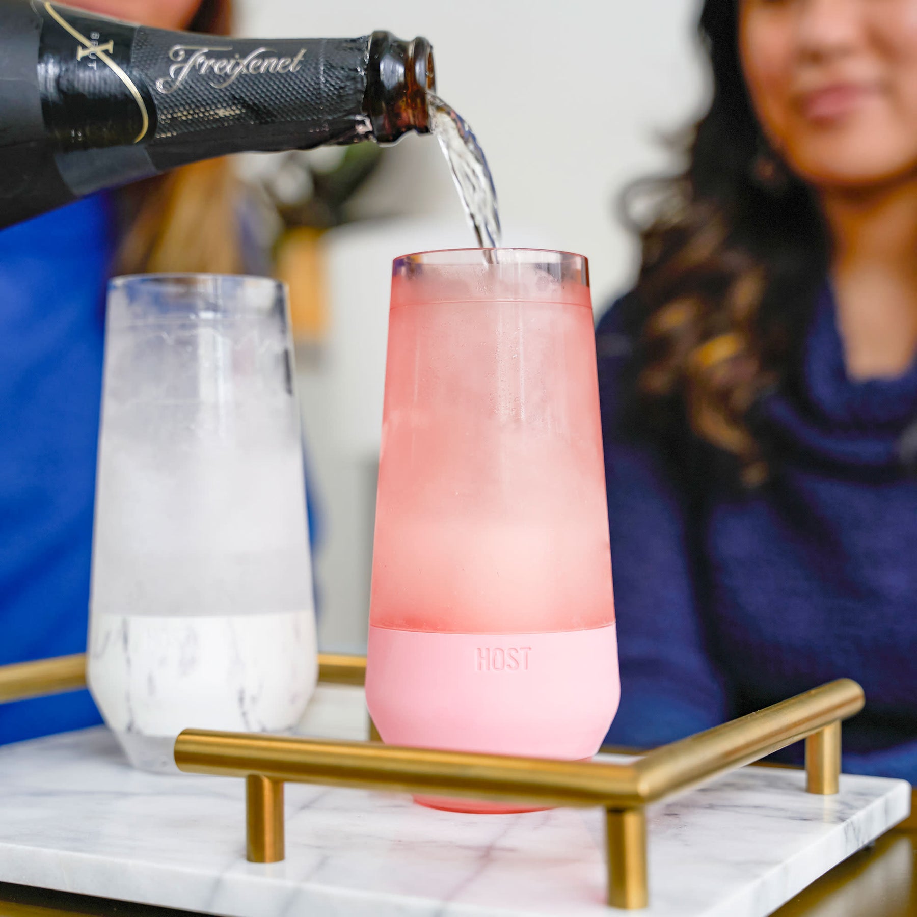 INSULATED WALLS WITH ACTIVE COOLING GEL - Made from double-walled plastic filled with active cooling gel, these champagne cups will keep your bubbly refreshing. Pop the tumblers upside down in the freezer for 2 hours to distribute and freeze the gel.