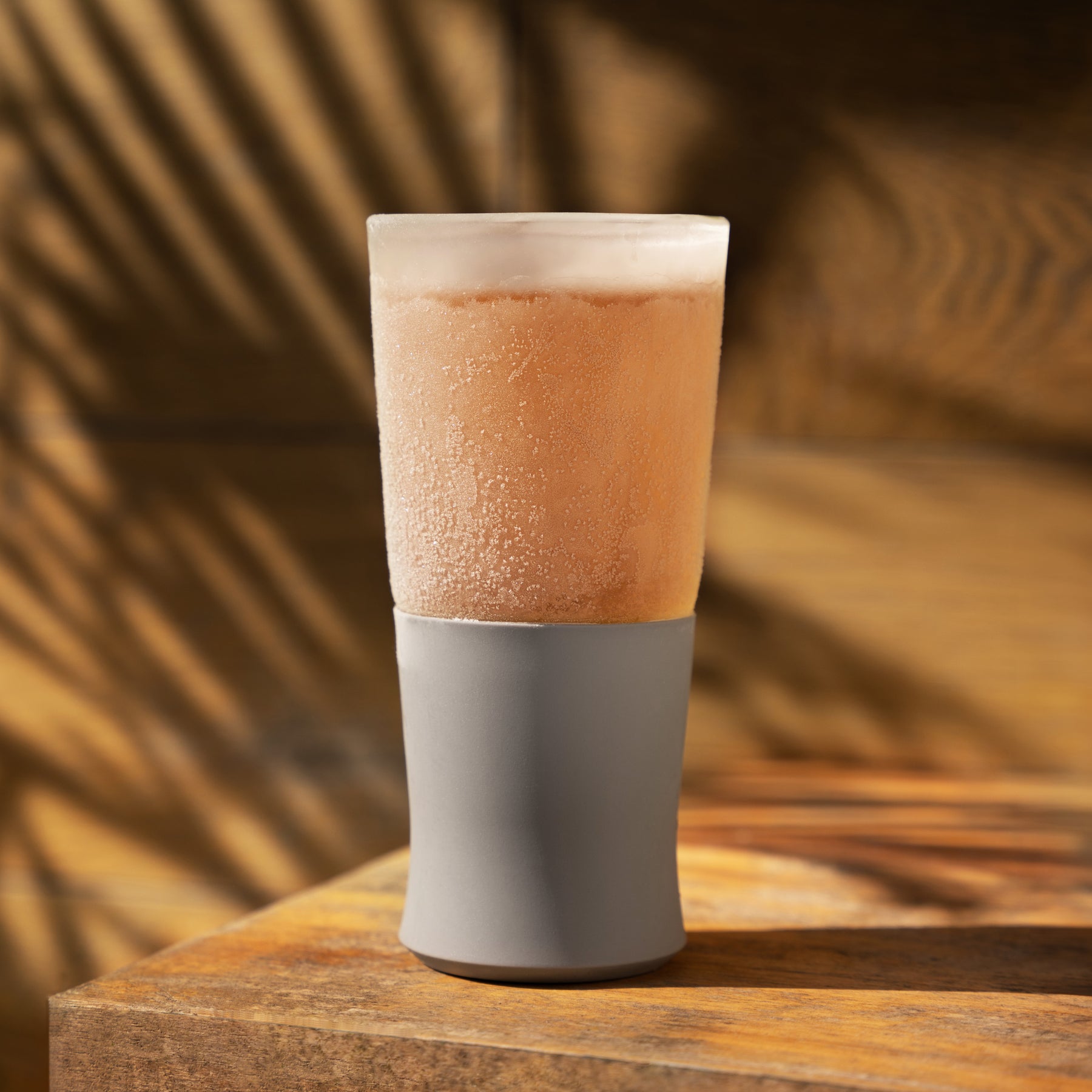 INSULATED DRINKING GLASSES: The insulated glass walls of these beer freeze cups are filled with active cooling gel that chills your beer when frozen. Pop these cool glass cups in the freezer for at least two hours to keep your beer cold.