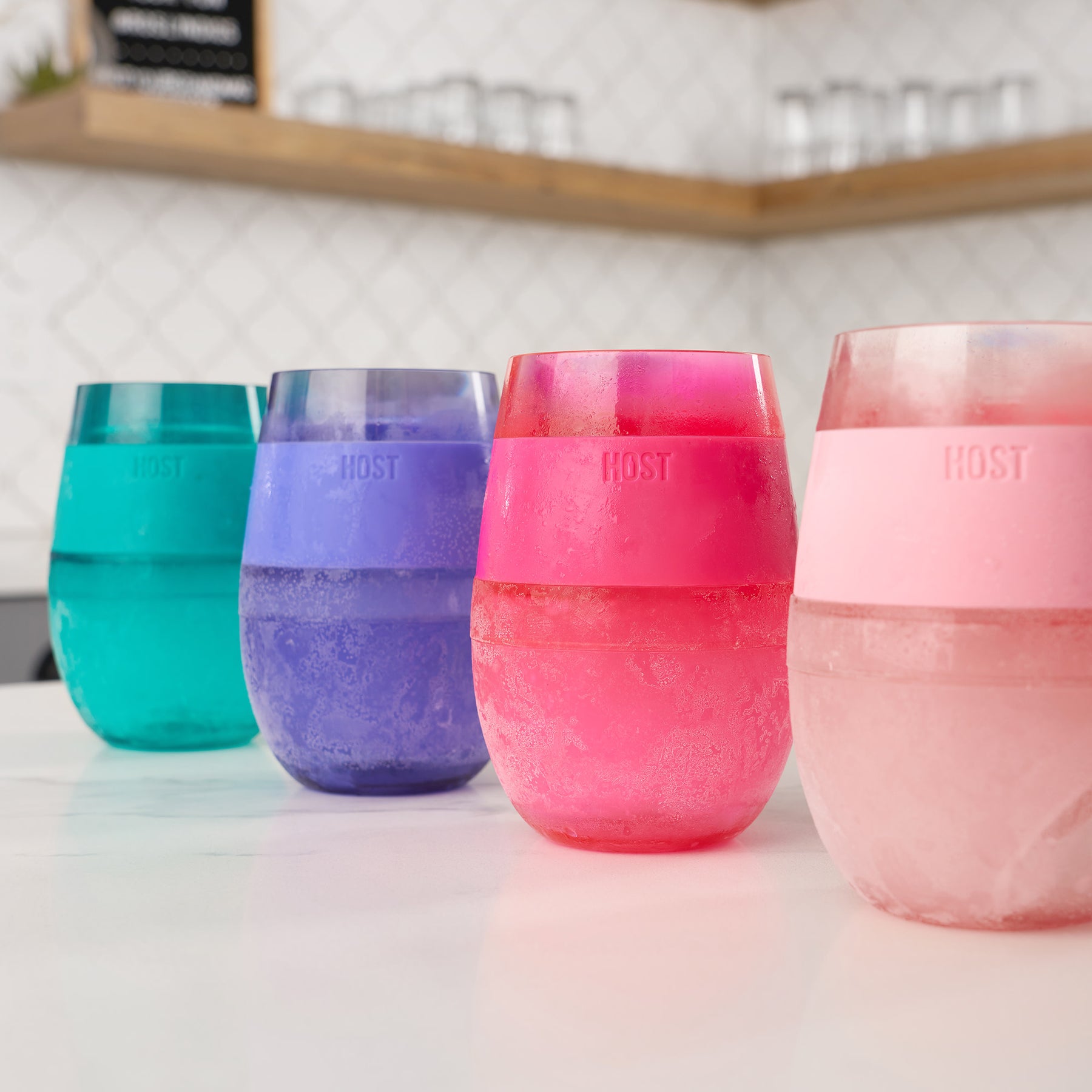 INSULATED WALLS filled with proprietary cooling gel work as a wine chiller when frozen. Pop a tumbler in the freezer for white wines or cool in the fridge to keep red wines at cellar temp