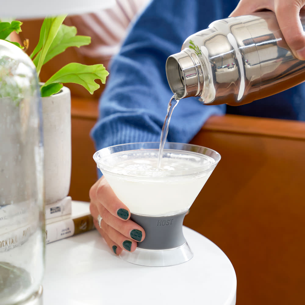 COMFORT-GRIP SILICONE BAND FOR EASY SIPPING - The BPA-free plastic construction creates a sturdy martini glass that works everywhere. An insulated silicone band on the base makes for comfortable handling, perfect for the outdoors! Hand wash only.