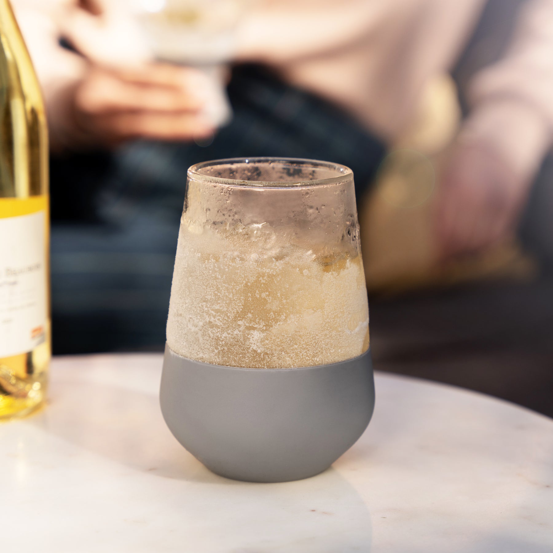 ACTIVE COOLING GEL DRINKWARE: The insulated walls of this alcohol glasses drinking set are filled with active cooling gel, which works as a chiller when frozen. Freeze wine or cocktail tumblers for two hours for white wine, or in the fridge for reds.